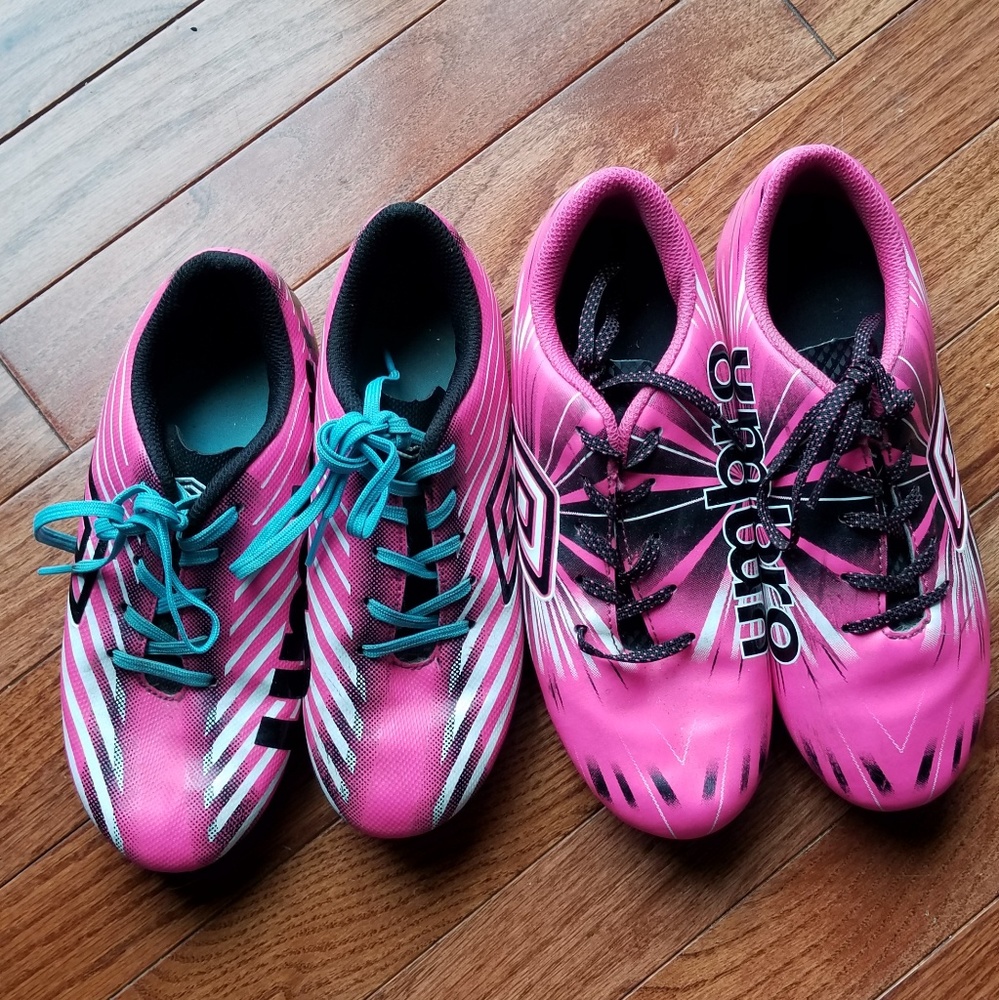 Girl's soccer cleats